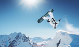 世俱杯直播-英超转会中的天才球员条款解析及其影响分析